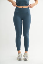 Load image into Gallery viewer, Navy Sweetheart Back Leggings